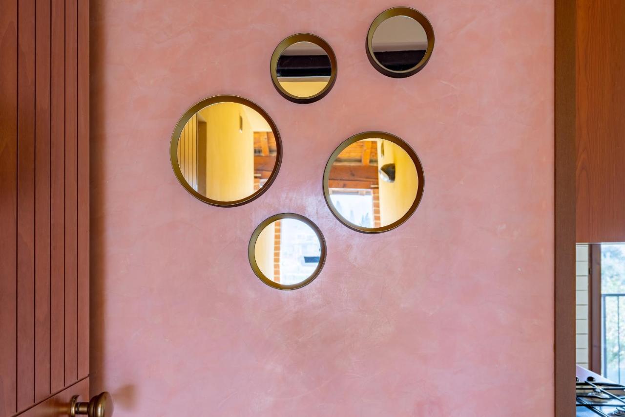 Pool - Marge Apartment - By Host4U Padenghe sul Garda Dış mekan fotoğraf